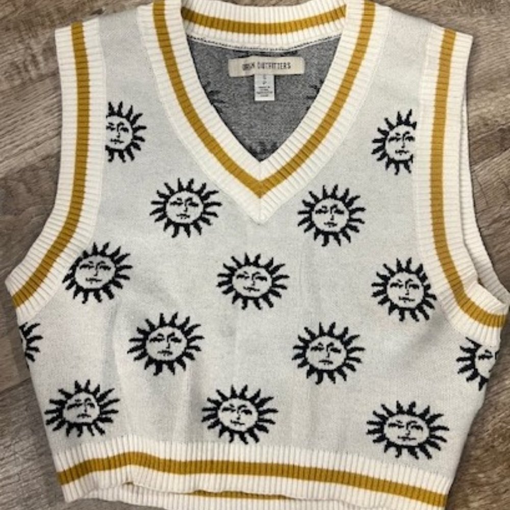 Urban Outfitters Sun Cropped Sweater vest
